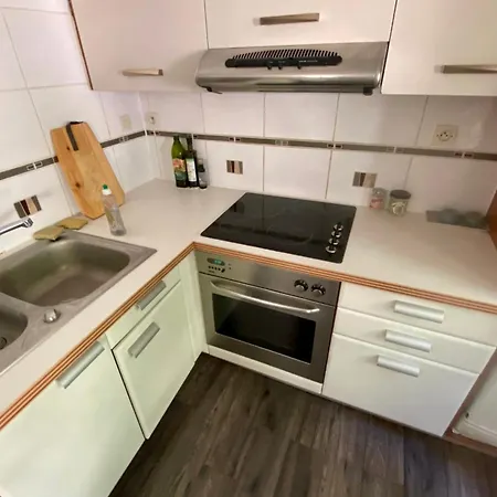 Lejlighed Charming T2 With A 135m2 Garden In *